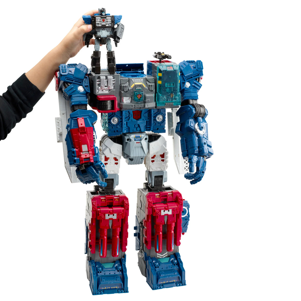 Transformers: Generations - Titans Return - Titan Class - Fortress Maximus Action Figure Set (B6118) LOW STOCK