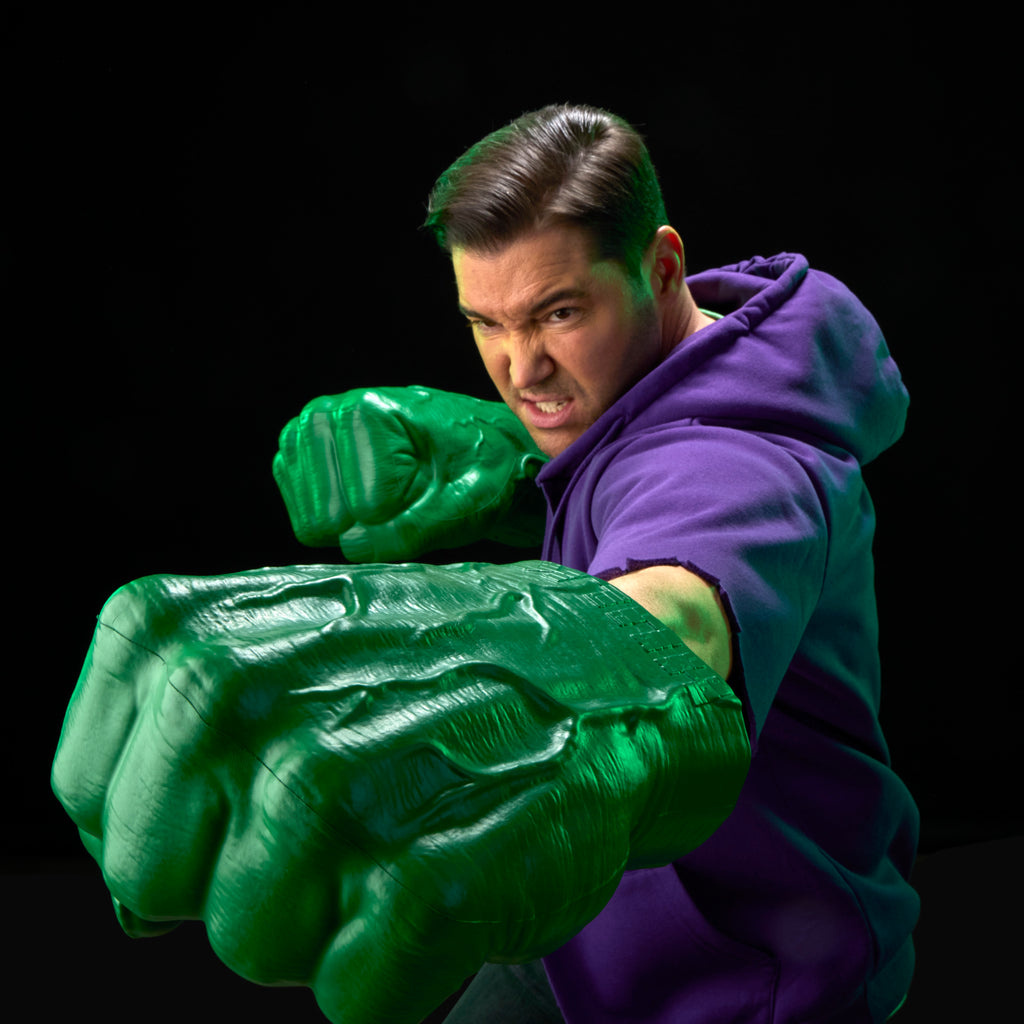 [PRE-ORDER] Marvel Legends Series - Incredible Hulk Premium Roleplay Fists Roleplay Accessory (G2053)