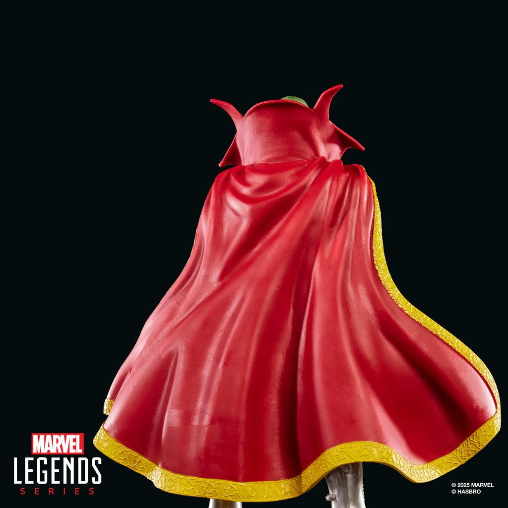 [PRE-ORDER] Marvel Legends Series - Fantastic Four - Emperor Doom Action Figure (G2329)