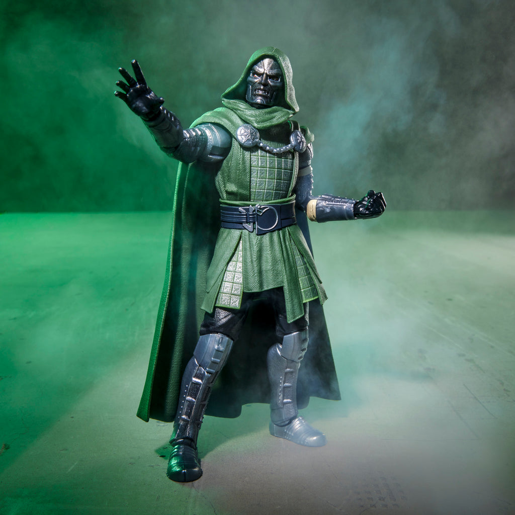 Marvel Legends Series - Avengers: Doomsday - Doctor Doom Action Figure (G2372)