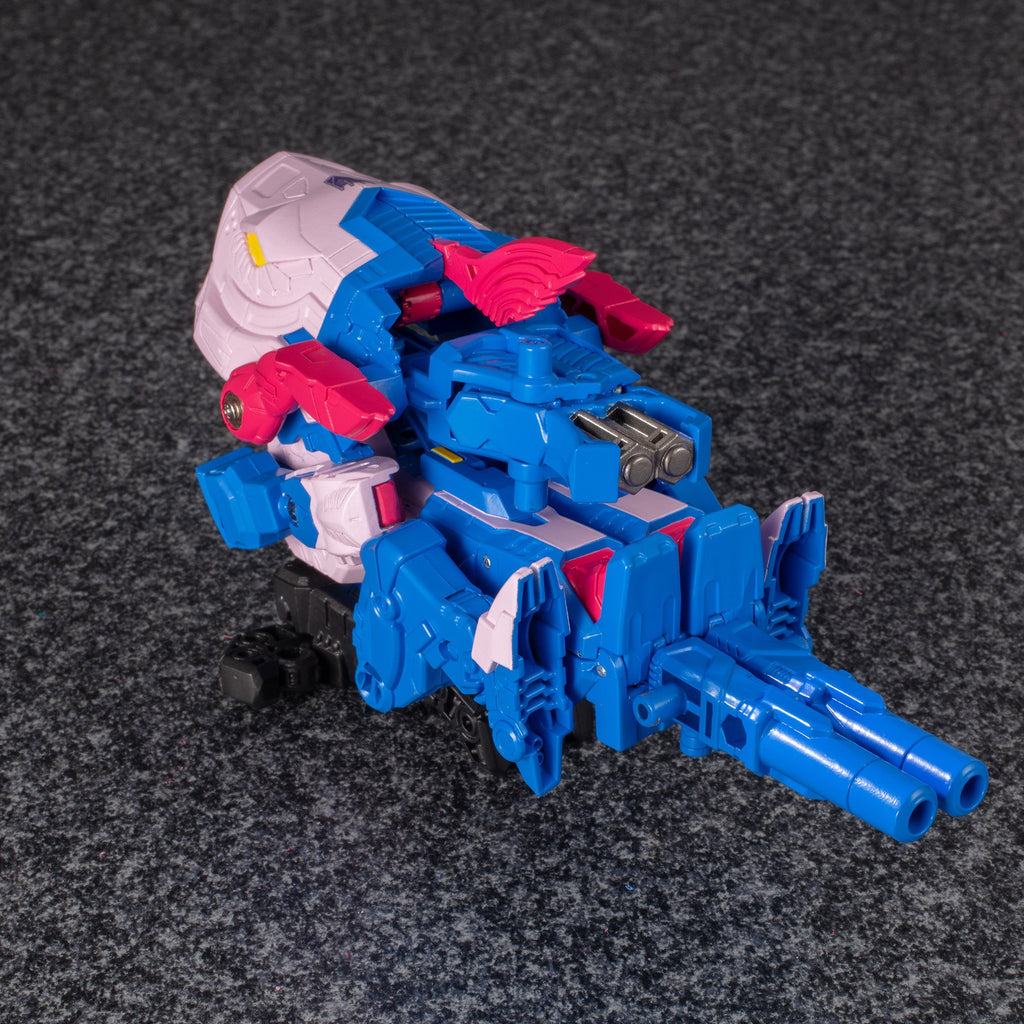 Transformers Takara Tomy Generations Selects TT-GS04 Gulf (Skalor) Exclusive (E9034) LOW STOCK