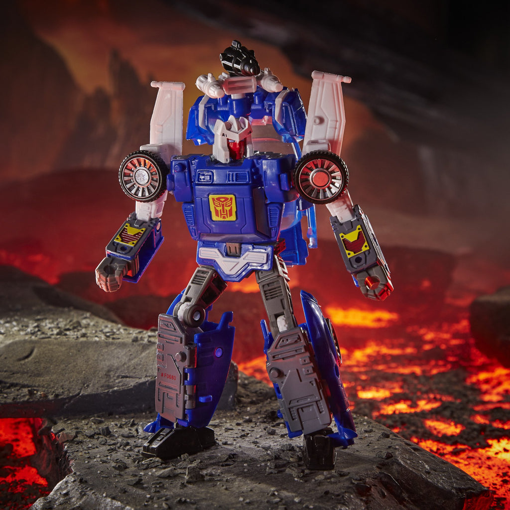 Transformers - War for Cybertron: Kingdom WFC-K26 Deluxe Tracks Action Figure (F0680) LOW STOCK