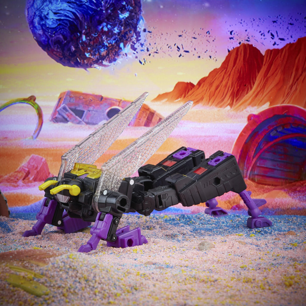 Transformers: Legacy - Deluxe Class Kickback (Insecticon) Action Figure (F3040) LOW STOCK